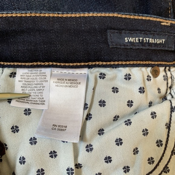 Lucky Brand Women's Mid Rise Sweet Straight Jeans Size 14/32 - Picture 9 of 10